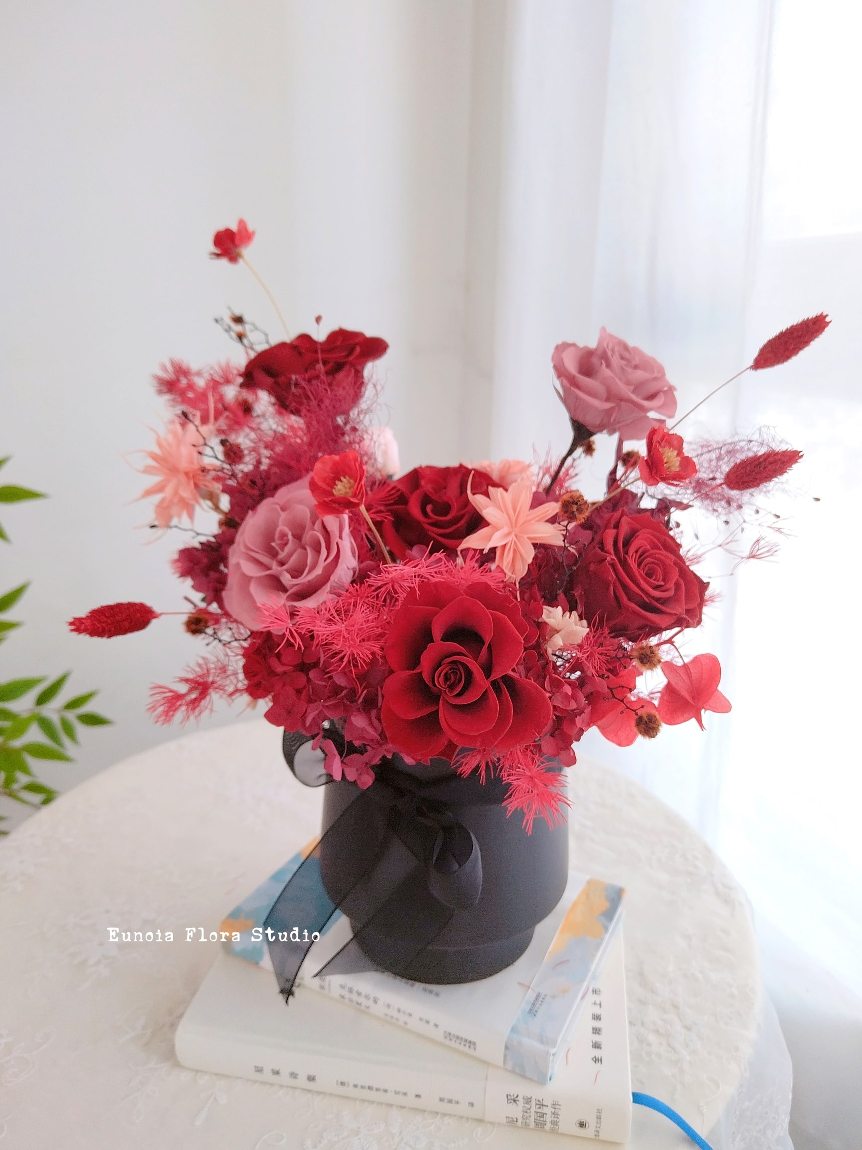 【Malbec】Eternal Flower Vase Arrangement